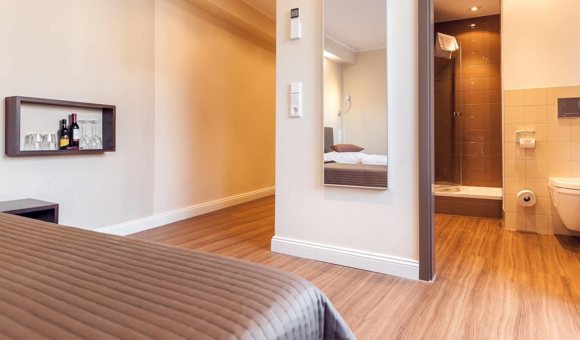 Hotel Casa Digitales Kontaktloser Aufenthalt Möglich Köln